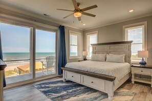 8 quartos, escrivaninha, ferros/tábuas de passar roupa