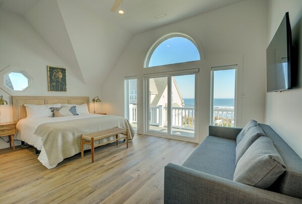 5 bedrooms, iron/ironing board, free WiFi - Oceanfront 5 Bedroom Home in North Topsail Beach, perfect for 17 guests! (North Topsail Beach)