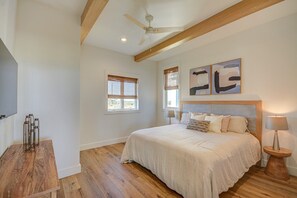 5 habitaciones, tabla de planchar con plancha y wifi 