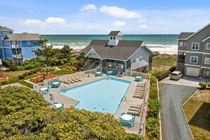 Pool - Ocean Sounds: Spacious 7BR oceanview beach house in North Topsail with ocean views! (North Topsail Beach)