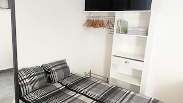 1 bedroom, WiFi, bed sheets
