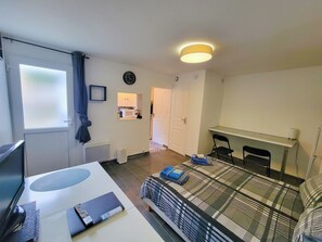 1 habitación, wifi y ropa de cama 