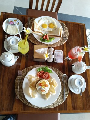 Restaurant - Hotel The Laviana (Buleleng)