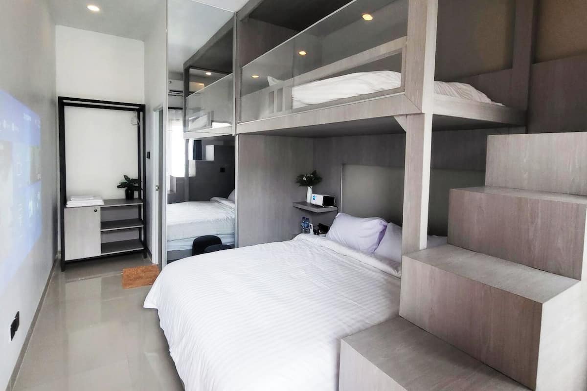 Cabaña familiar, varias camas, para no fumadores, vista al jardín | Sábanas de algodón egipcio y ropa de cama de alta calidad