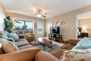 TV, DVD player - Suntide II 408-Family Condo;Pool;Tennis court (South Padre Island)