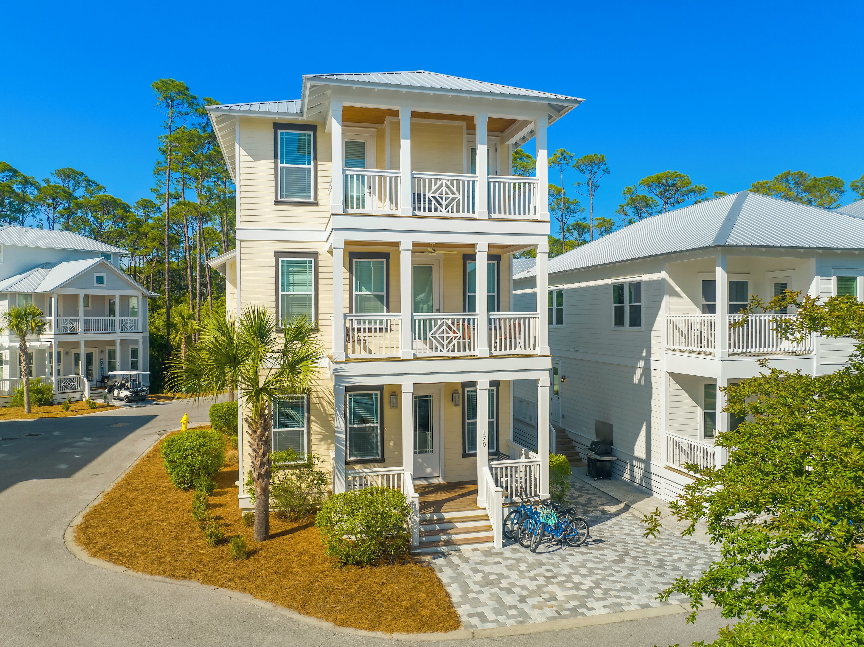 30A Beach House - Pet Friendly,  Sleeps 17, Free Golf Daily, Golf Cart Included!