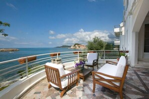 Signature Apartment, 4 Bedrooms, Beachside | Terrace/patio - Royal Holiday (Sveti Stefan)