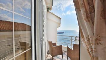 Familienapartment, 2 Schlafzimmer | Terrasse/Patio