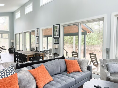 Cozy Cottage on Boardman River. Great location for fishing with a fire pit.