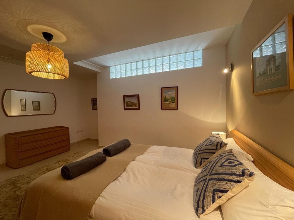 Holiday Home 'Casa Joy' with Private Pool, WiFi and Air Conditioning