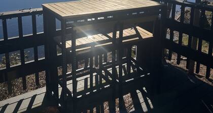 Hidden Lake Chalet w/ fire pit, sauna, trails, directly on lake