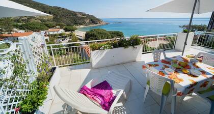 Ferienwohnung "Le Sirene Bilo 1" mit Meerblick, Terrasse und WLAN