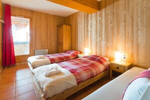 6 Schlafzimmer, Reisekinderbett, kostenloses WLAN, Bettwäsche