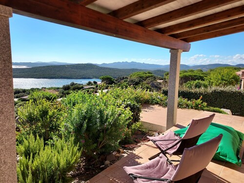 Villa "Bella" with Sea View, 2 Terraces & A/C