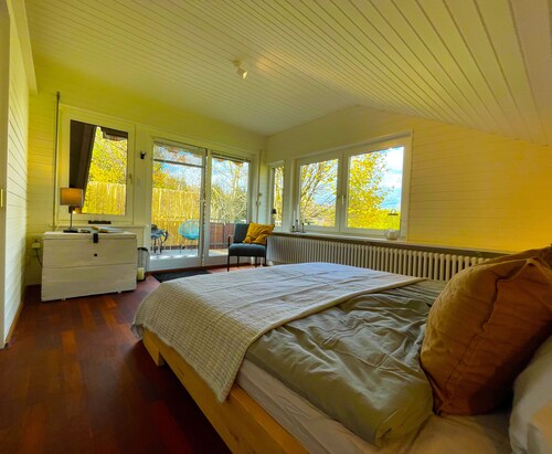 Quiet 2 room garden loft with terrace