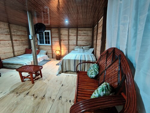 Cabaña la Arenilla has wifi, and connection with nature.  