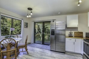 Private kitchen - NEW LISTING!! 2 bedroom/1bath Hale Honu with Jungle Views! (Princeville)