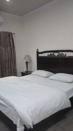 Standard Double Room | Free WiFi