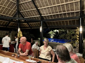 Restaurant - Cabagnow Seaside Resort (Anda)