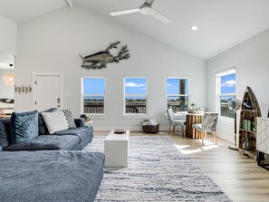 Hus, 3 soverom | Oppholdsområde | Smart-TV og strømmetjenester