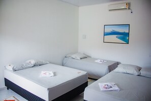 Habitación tradicional | Wifi gratis, ropa de cama, accesible en silla de ruedas