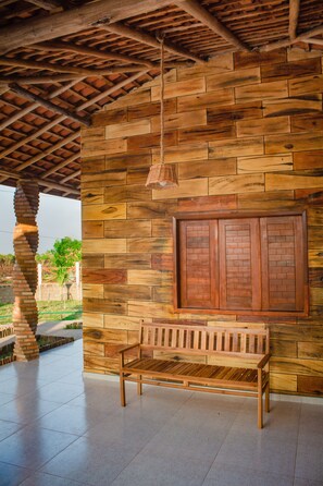 Patio hawaiano