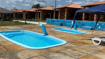 2 indoor pools, outdoor pool