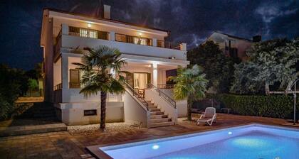 Modern Villa Christian with pool and sauna