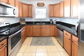 Fridge, microwave, oven, stovetop - 4 Bedroom Beach House with Shared Pool in Surfside Beach! The Ville (Surfside Beach)