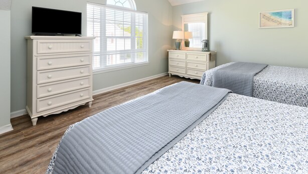 Room - 4 Bedroom Beach House with Shared Pool in Surfside Beach! The Ville (Surfside Beach)