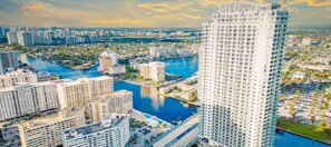 Exterior - High Floor with Stunning Views  Amazing Pools (Hollywood)