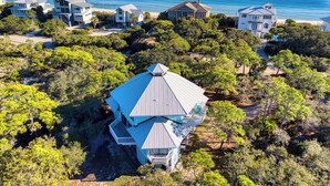 Unclassified image, 4 of 42, button - Community Pool! Easy Beach Access! (St. George Island)