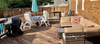 3 bedroom cozy yet spacious home w/ in-ground pool