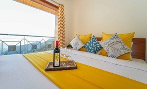 Elite Double Room | Premium bedding, pillowtop beds, free WiFi, bed sheets - Mussoorie Estate by Dumnu Homes (Dehradun)