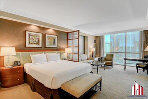 In-room safe, desk, iron/ironing board, free WiFi - MGM Signature-26-819 F1 Track & Strip View Studio (Las Vegas)