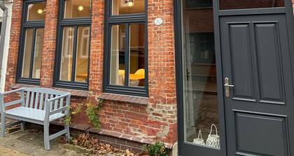 Modern townhouse in the heart of Friedrichstadt