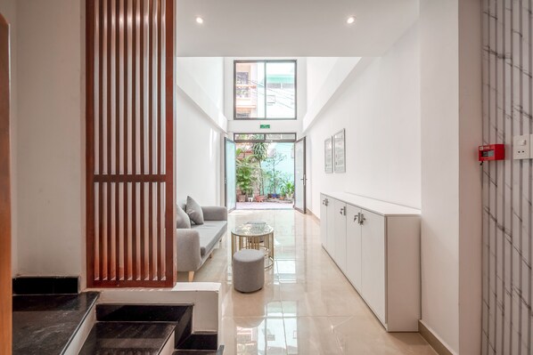 Reception - Cozrum Homes - Winter Corner (Ho Chi Minh City)