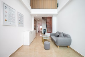 Lobby - Cozrum Homes - Winter Corner (Ho Chi Minh City)