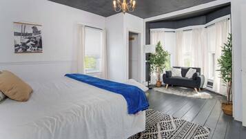 3 bedrooms, iron/ironing board, travel crib, WiFi