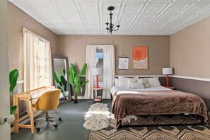 3 habitaciones, tabla de planchar con plancha, cuna de viaje y wifi 