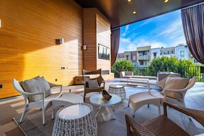 Terrace/patio - Modern Luxury Unit in the heart of Orange County- 5 min to Old Towne (Santa Ana)