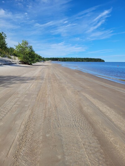 Spacious Hillstone Lakehouse