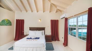 1 quarto, individualmente decorados, individualmente mobiliados