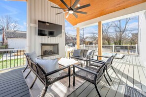 Terrace/patio - 7 Bedrooms | 6.5 Bathrooms | Hot Tub | 10 Beds (Lexington)