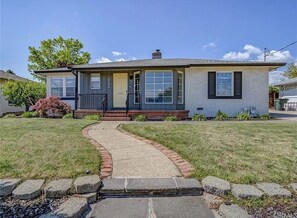 Exterior - Cozy retreat on quiet street.Outdoor adventures at your fingertips. (Redding)