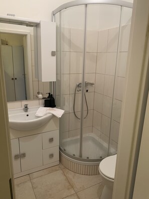 Departamento de diseñador | Baño | Pantuflas 