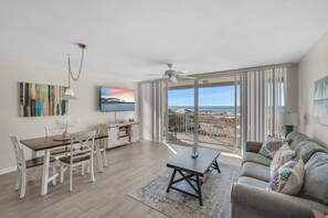 TV - 1BR Beach Condo + Pool Access, Bikes & Beach Service | Magnolia House 505 (Destin)