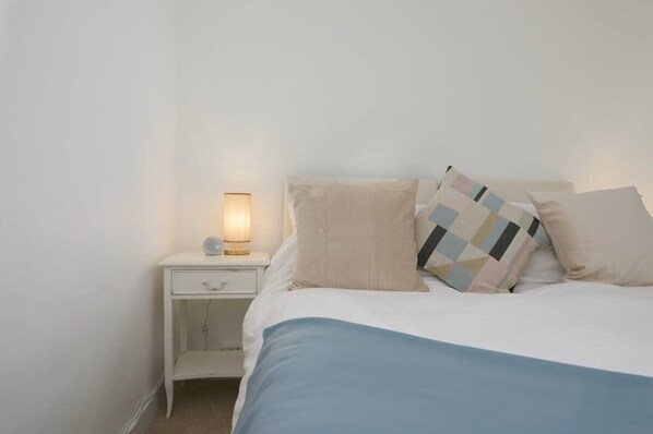 3 bedrooms, iron/ironing board, travel crib, WiFi