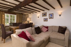 TV, fireplace, DVD player, offices