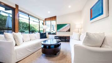 Télévision, espaces bureaux